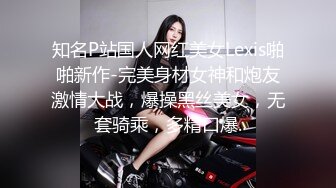 ❤️√为了追求刺激带两个牛仔裤高跟鞋美女闺蜜在公厕操，刺激度拉满！两个妹子身材颜值太高