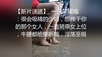 早上放鞭炮给我吵醒了，老爸出去了，老妈还没起床，我偷摸过去上了老妈，老妈还以为是我爸呢，后面发现是我贼刺激