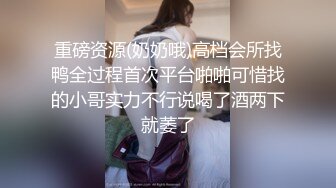 09黑裤子蓝口罩