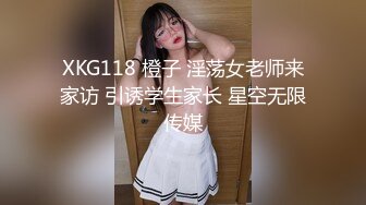  芭蕾舞更衣室偷拍来换服装的妹子们 3