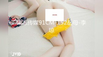 专业舞蹈系学院派女神,随着音乐节奏扭动身体,专业的就是不壹样,身形超赞