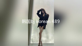 36E美乳大胸漂亮美女下班兼职援交赚外快和顾客酒店边肏逼边和好姐妹语音通话聊天诱惑她一起出来做.国语!