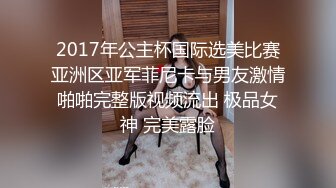 剧情演绎酒店勾搭服务员激情啪啪，黑丝高跟制服诱惑被大哥强扒硬草，口交大鸡巴床上床下各种抽插无套内射