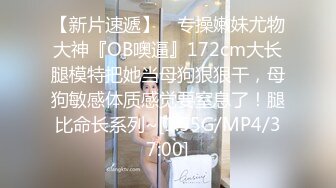 姿色挺不错的少妇,被操一会就要去尿尿,不给去就哭肚子疼