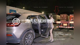 贵在真实的良家人妻、露脸吃鸡做爱，浴室服侍老公，蹲着后入，阴道裹得鸡巴好舒服，怼着大骚屁股射了！